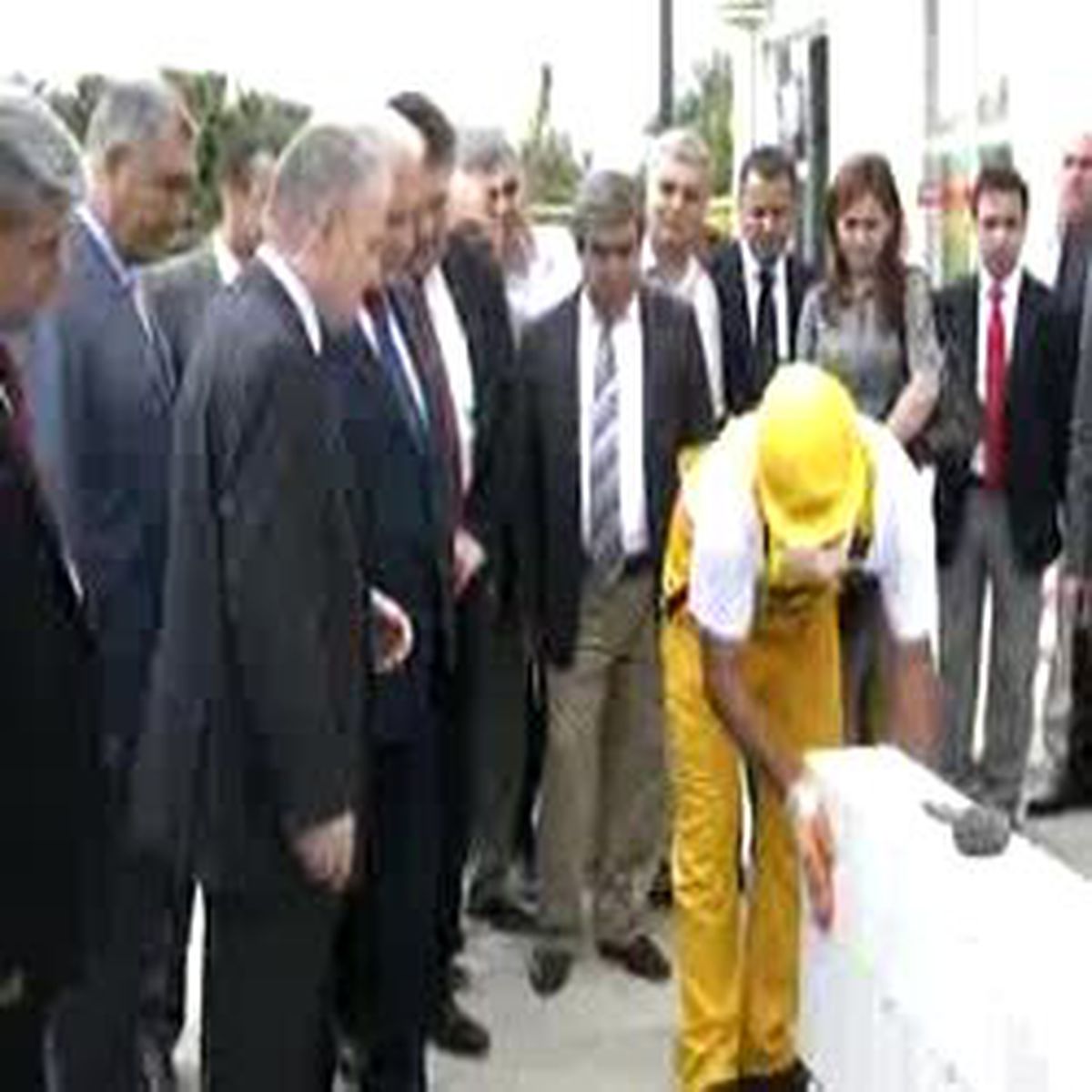 Bakan Gönül'e Halı Yağmuru