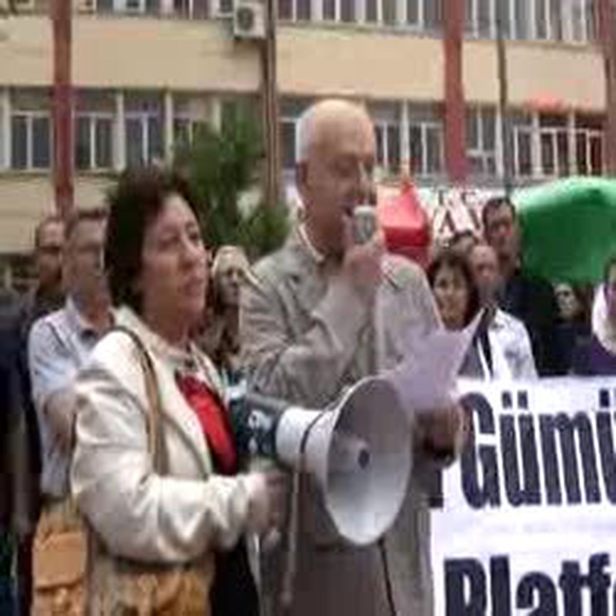 Siyanürlü Barajın Kapatılmasını İstediler