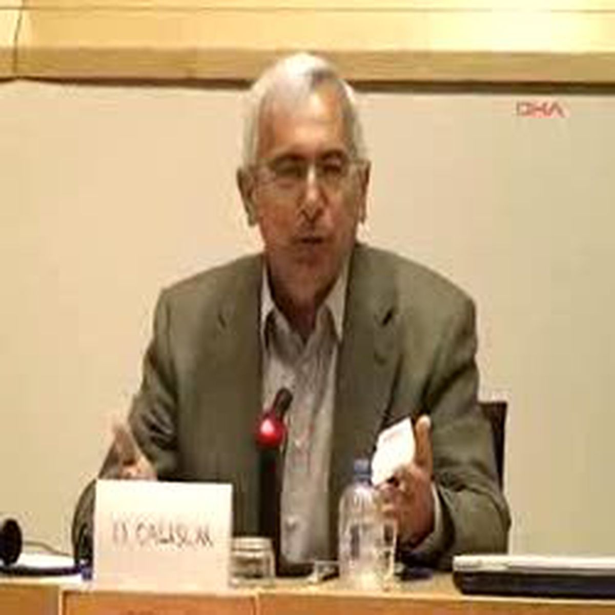 Avrupa Parlamentosu\'nda Dersim Konferansı