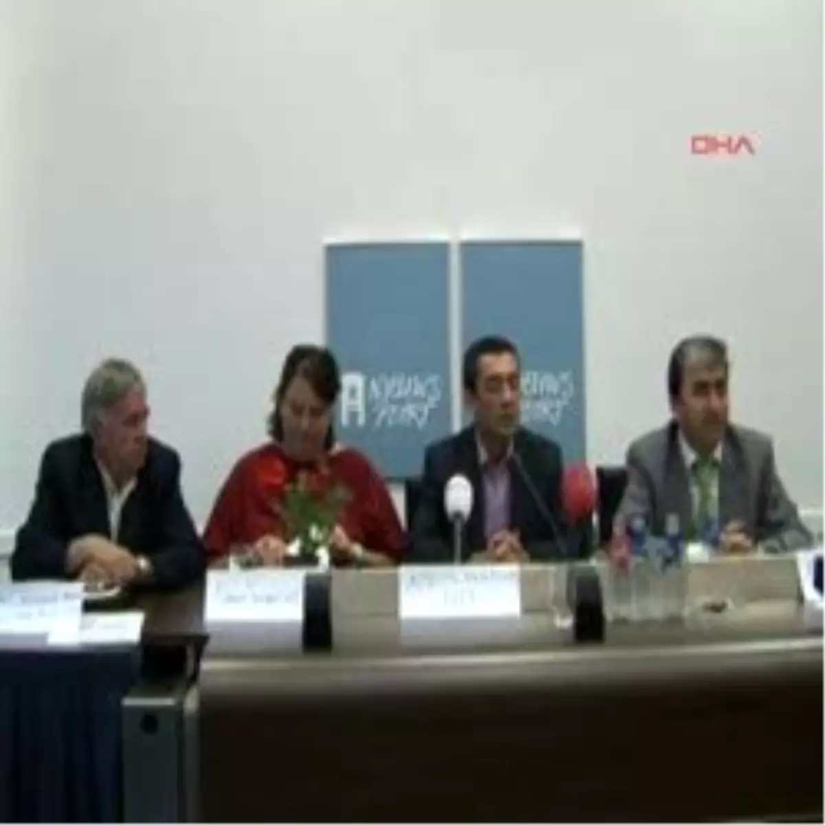 Hollanda\'nın En Büyük Sendikasından Türklere \'Sesinizi Çıkarın\' Çağrısı