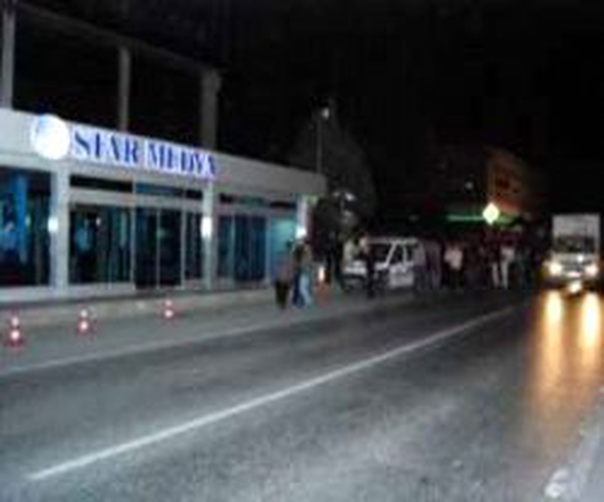 MHP'liler Star Gazetesi'ni Taşladı
