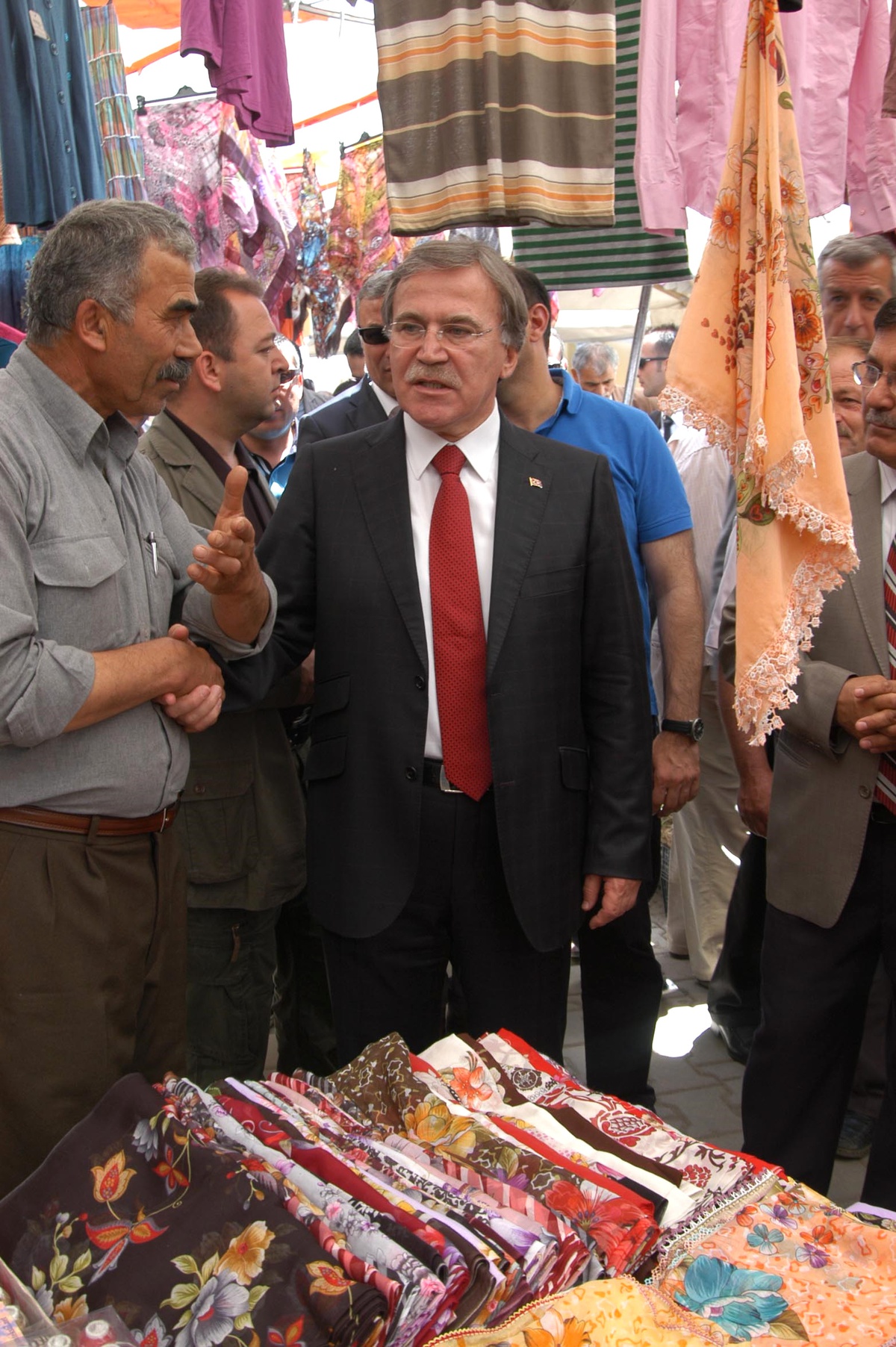 TBMM Başkanı Şahin: İnşallah Türkiye'yi Tam Demokrasiye Kavuştururuz