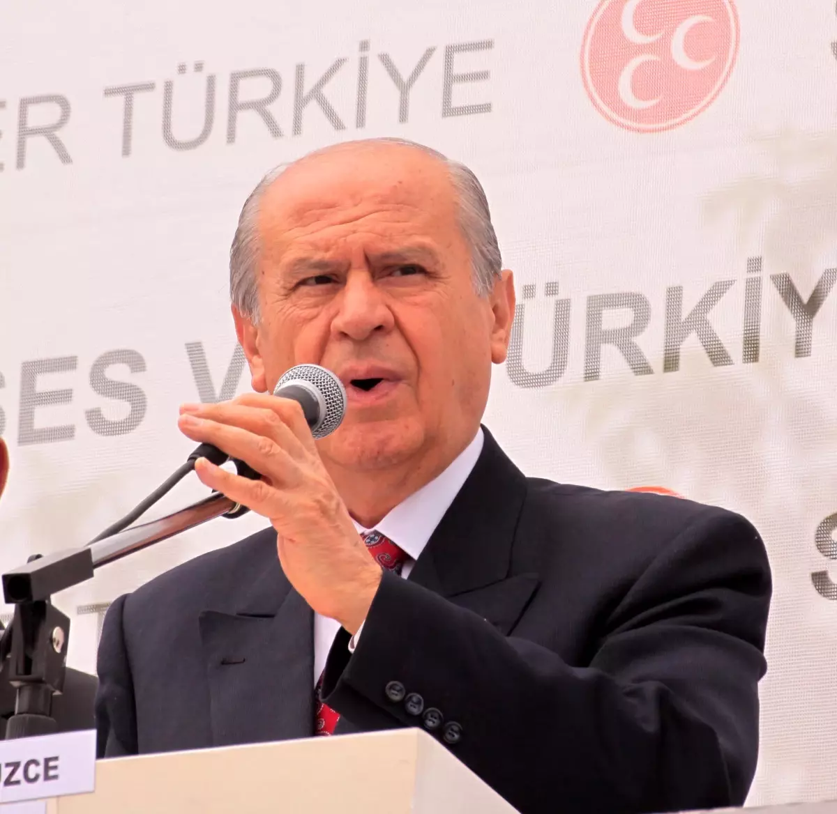 Bahçeli: Mutlu Azınlığınız Yeni AKP\'li Zenginler Grubu