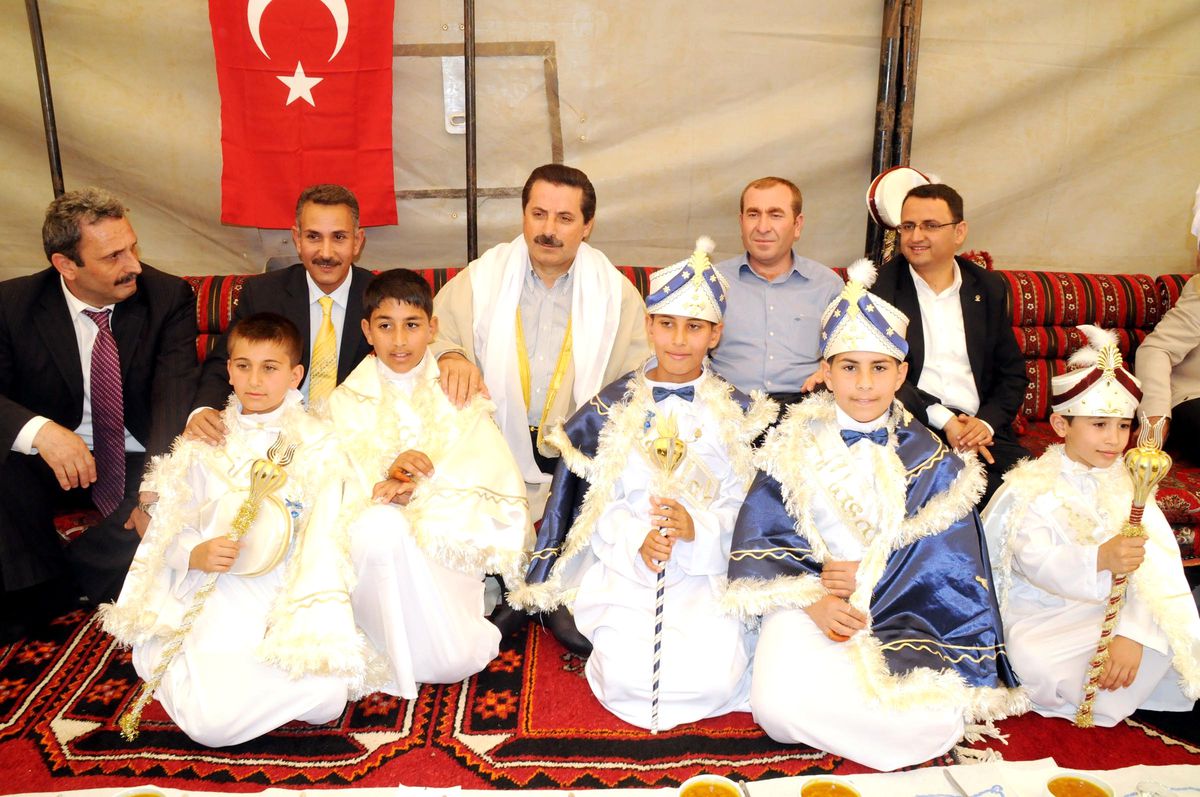 Bakan Faruk Çelik, Kirve Oldu