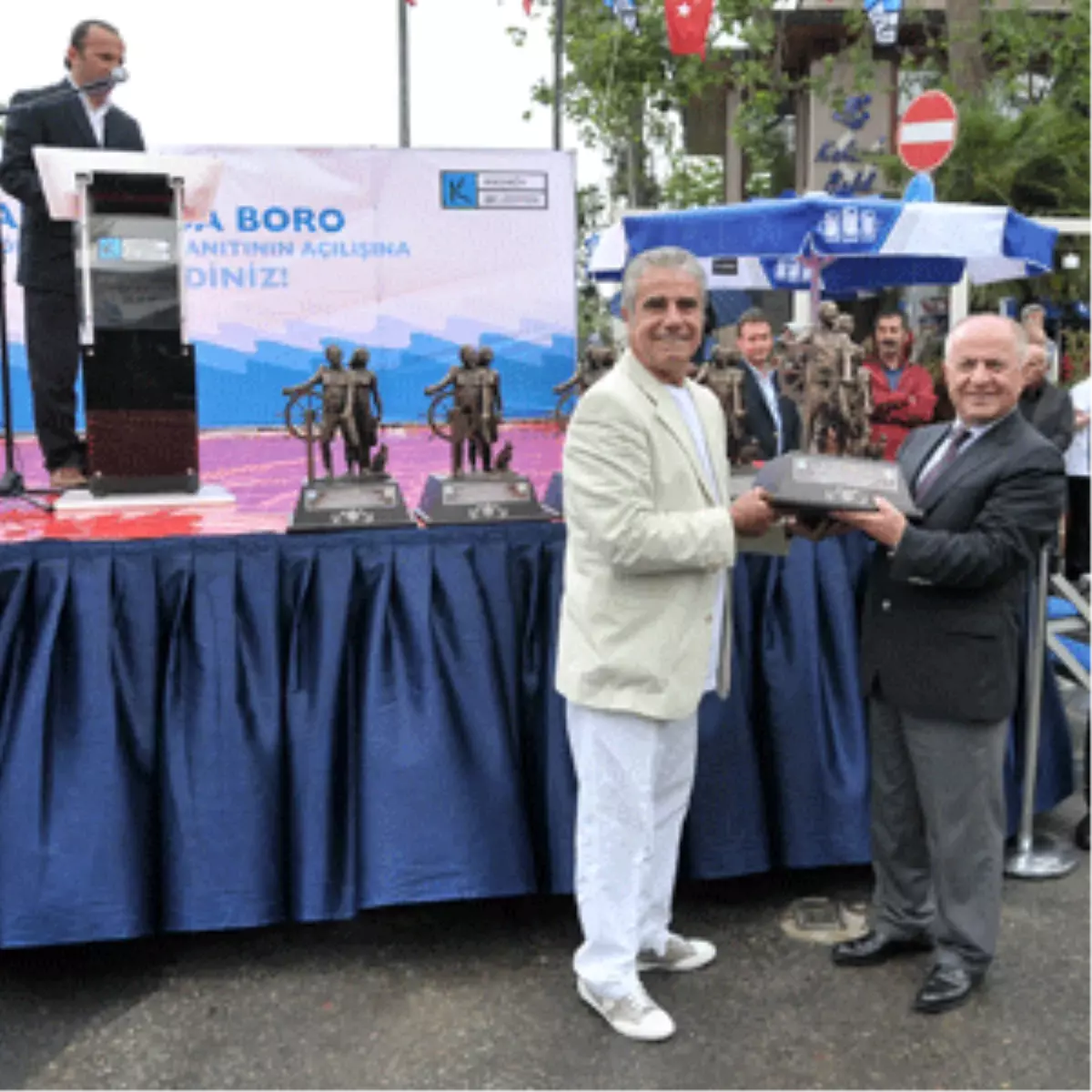 Kadıköy’e Amatör Denizciler Anıtı