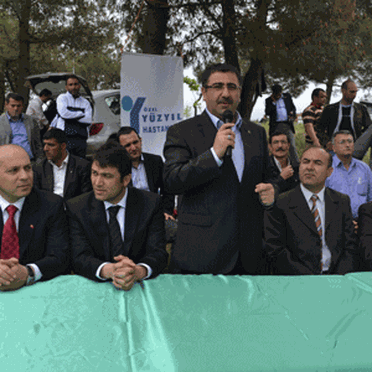 Okur Şölenden Şölene Koştu