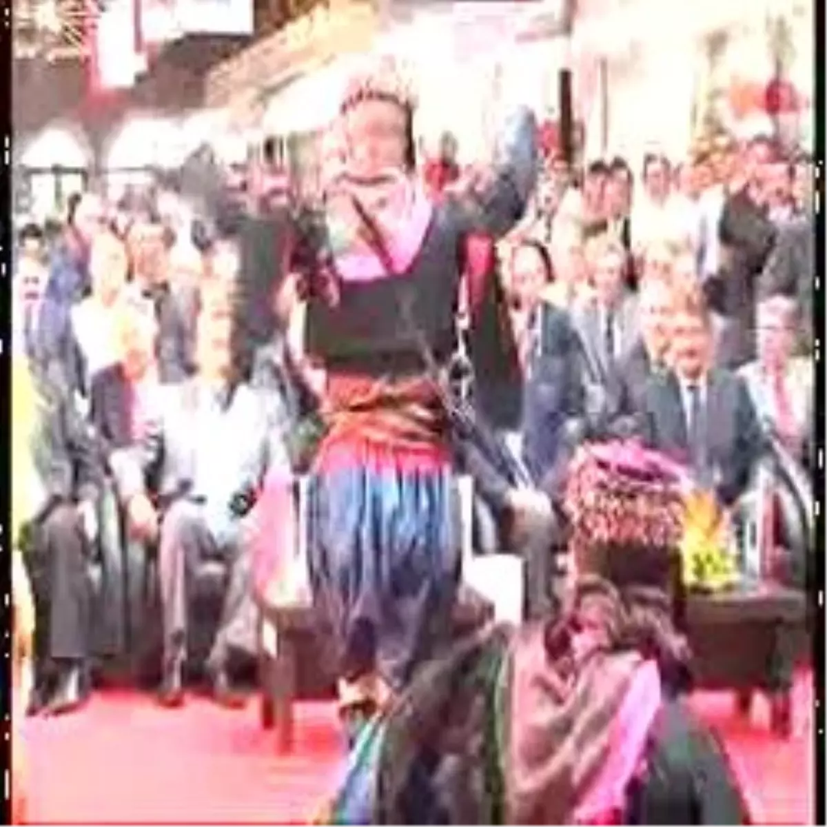 Türkiye\' nin İlk Treni, İlk Demiryolunda Sefere Başladı