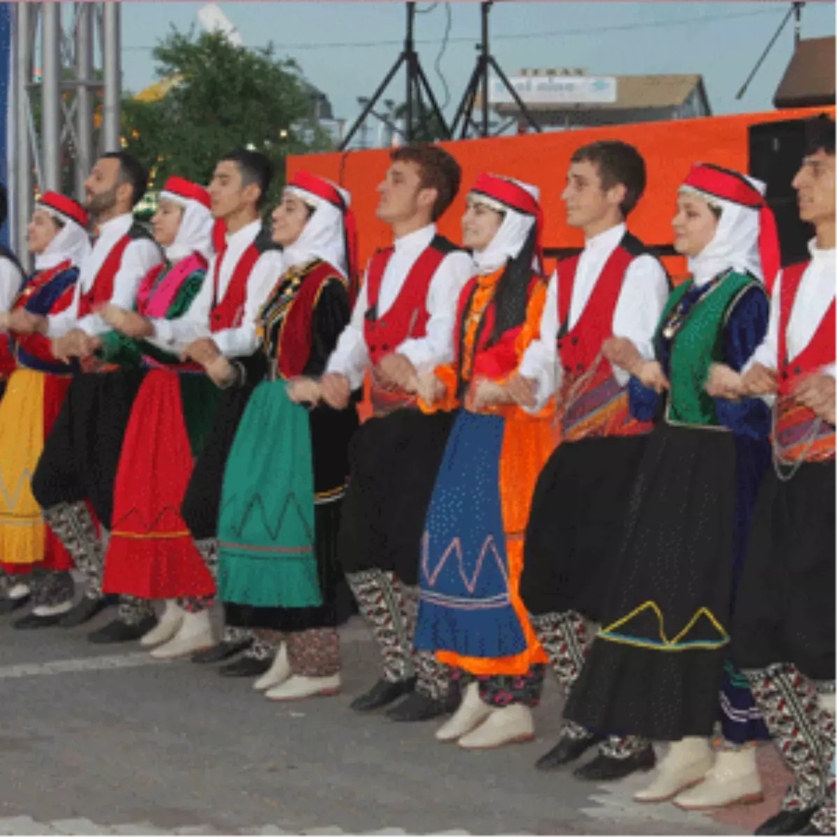 Yöresel Kültürler Fuarı Kardeşlik Mesajı Veriyor