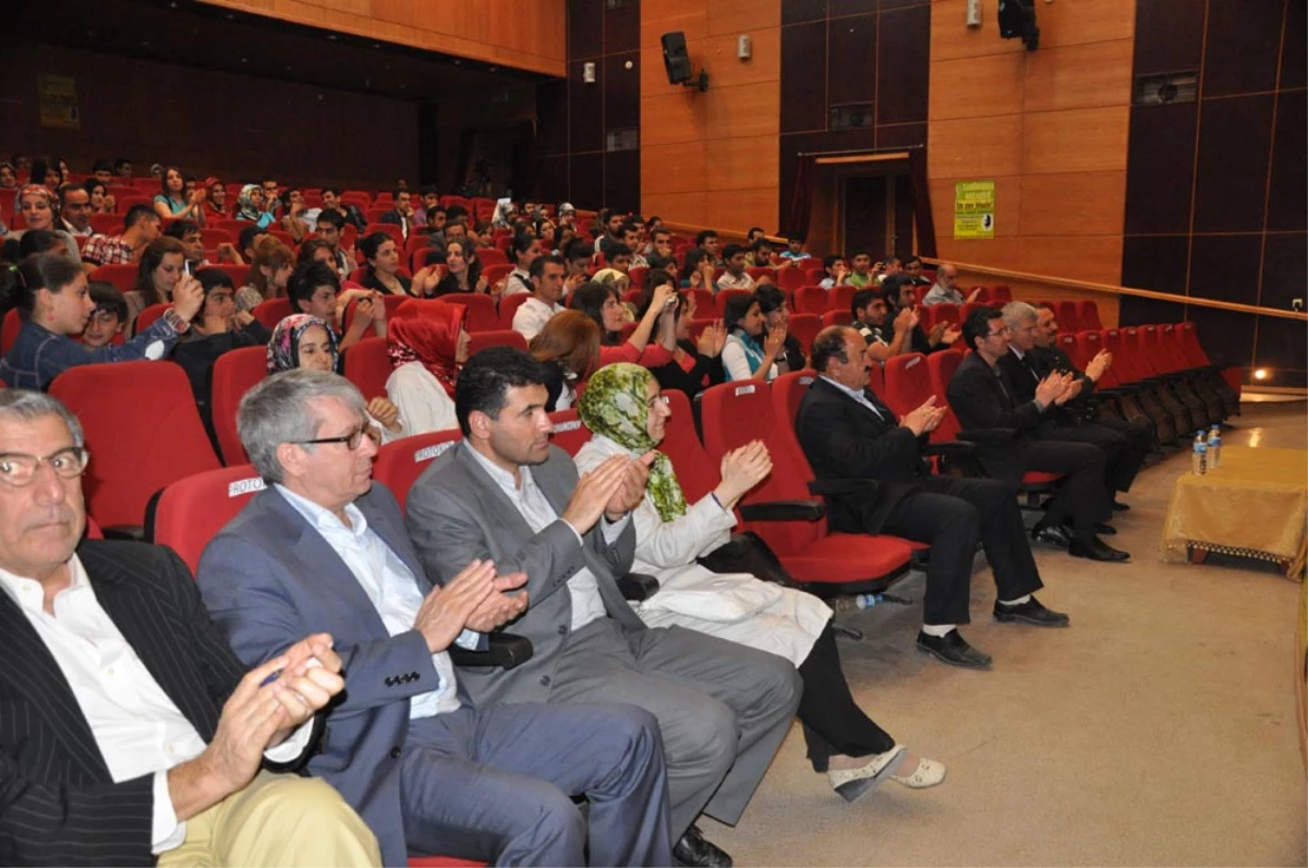 Hakkari Üniversitesi\'nde Kürdoloji Konferansı Sona Erdi