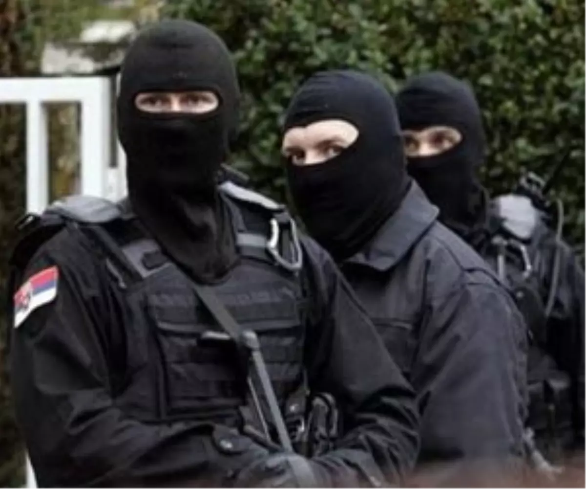 Mladiç, Lahey Yolunda