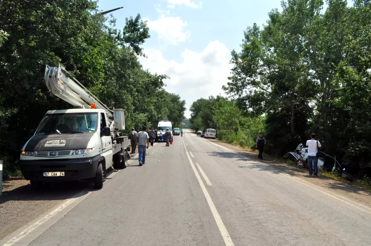 Edirne\'de Kaza: 2 Yaralı