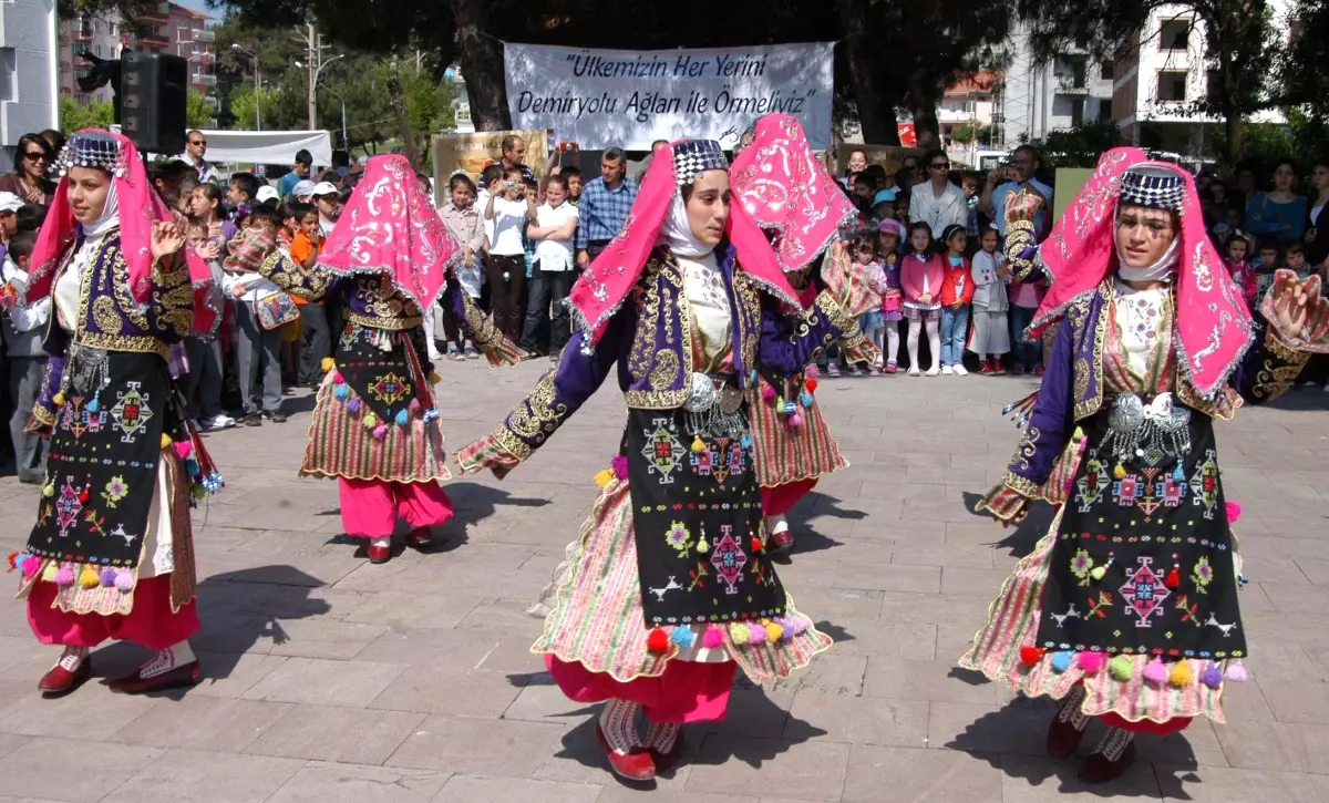 Hürriyet Treni Uşak\'ta