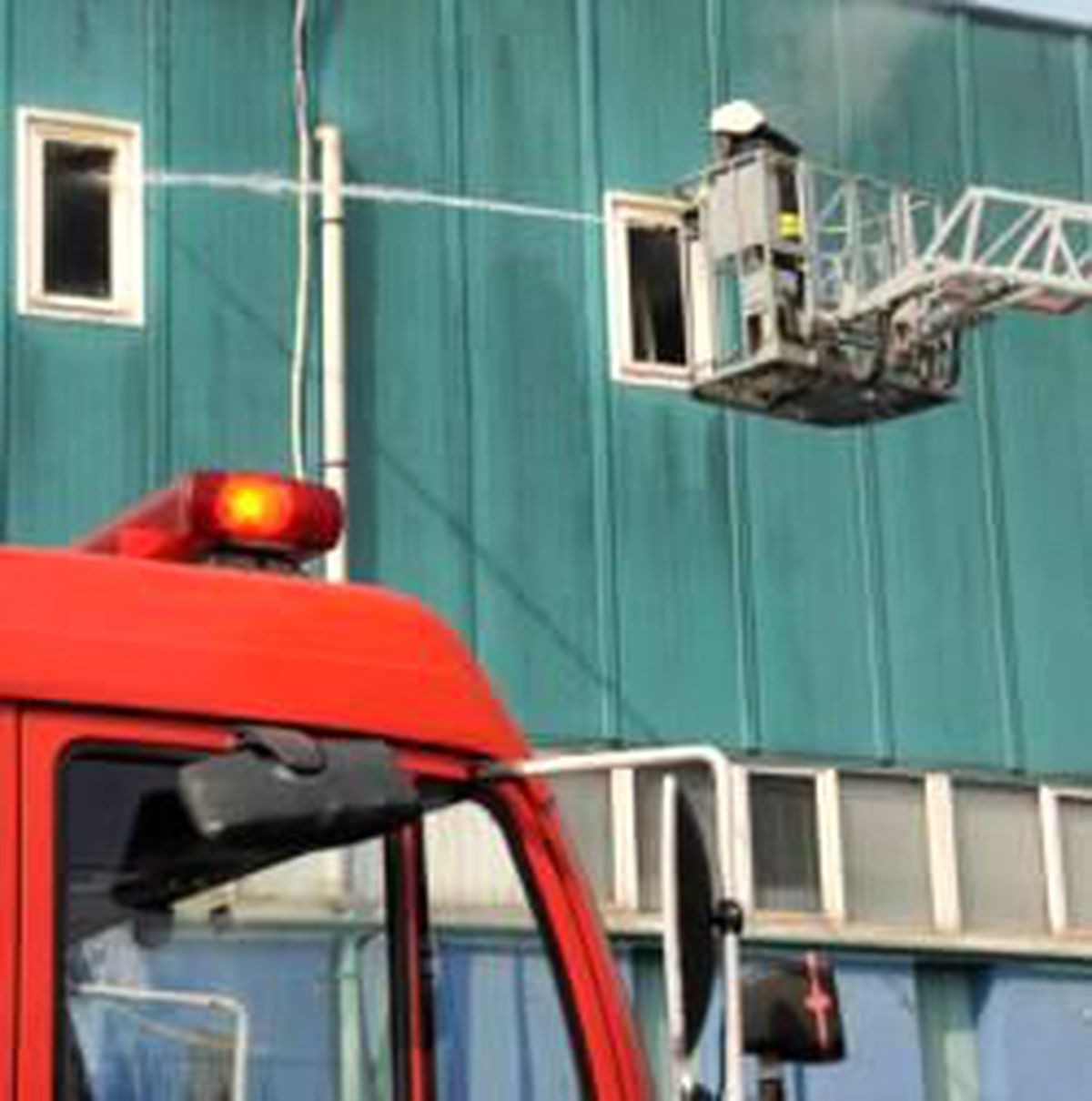 Sandoz İlaç Fabrikasında Korkutan Yangın