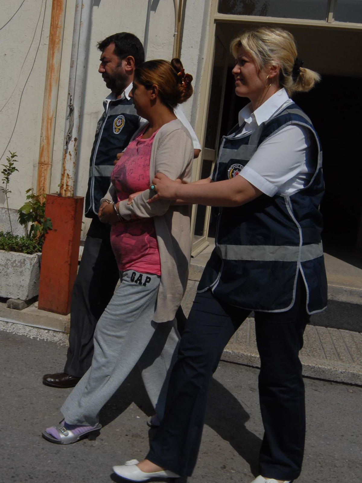 Hamile Hırsıza Suçüstü
