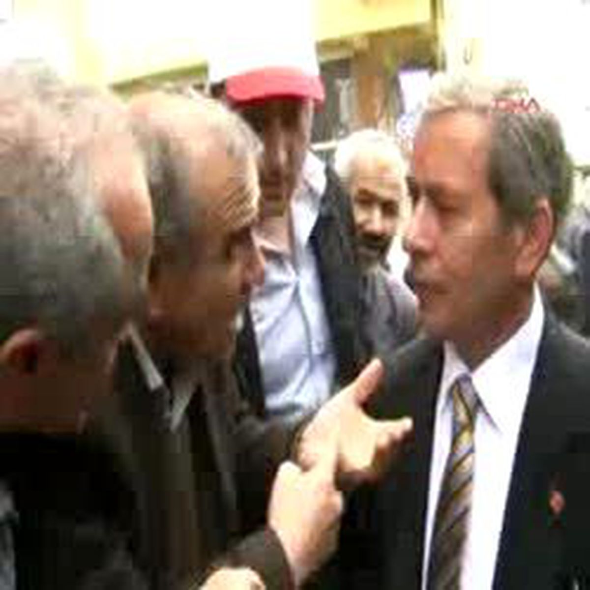 Şener, 'Benim İçin Koltuk Değil İstikamet Önemlidir'