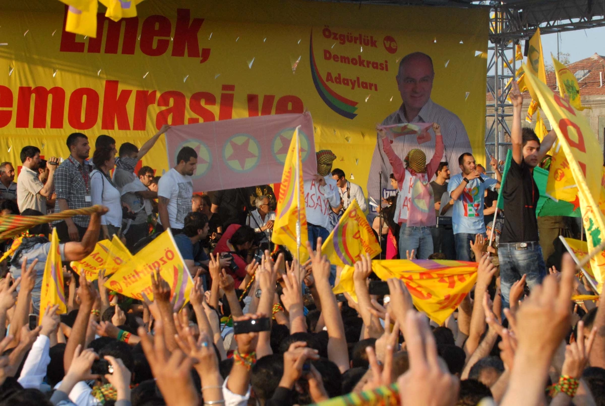 Kışanak: İzmir\'de Konuştu: O Kadar Gaz Kullanıldı Ki, Stoklarda Kalmadı