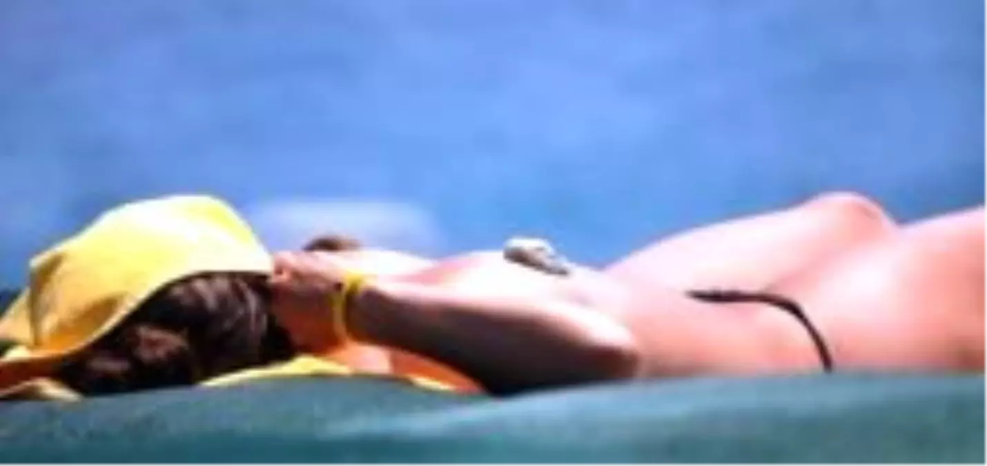 Bodrum Kavruldu, Üstsüzler Plajları Doldurdu