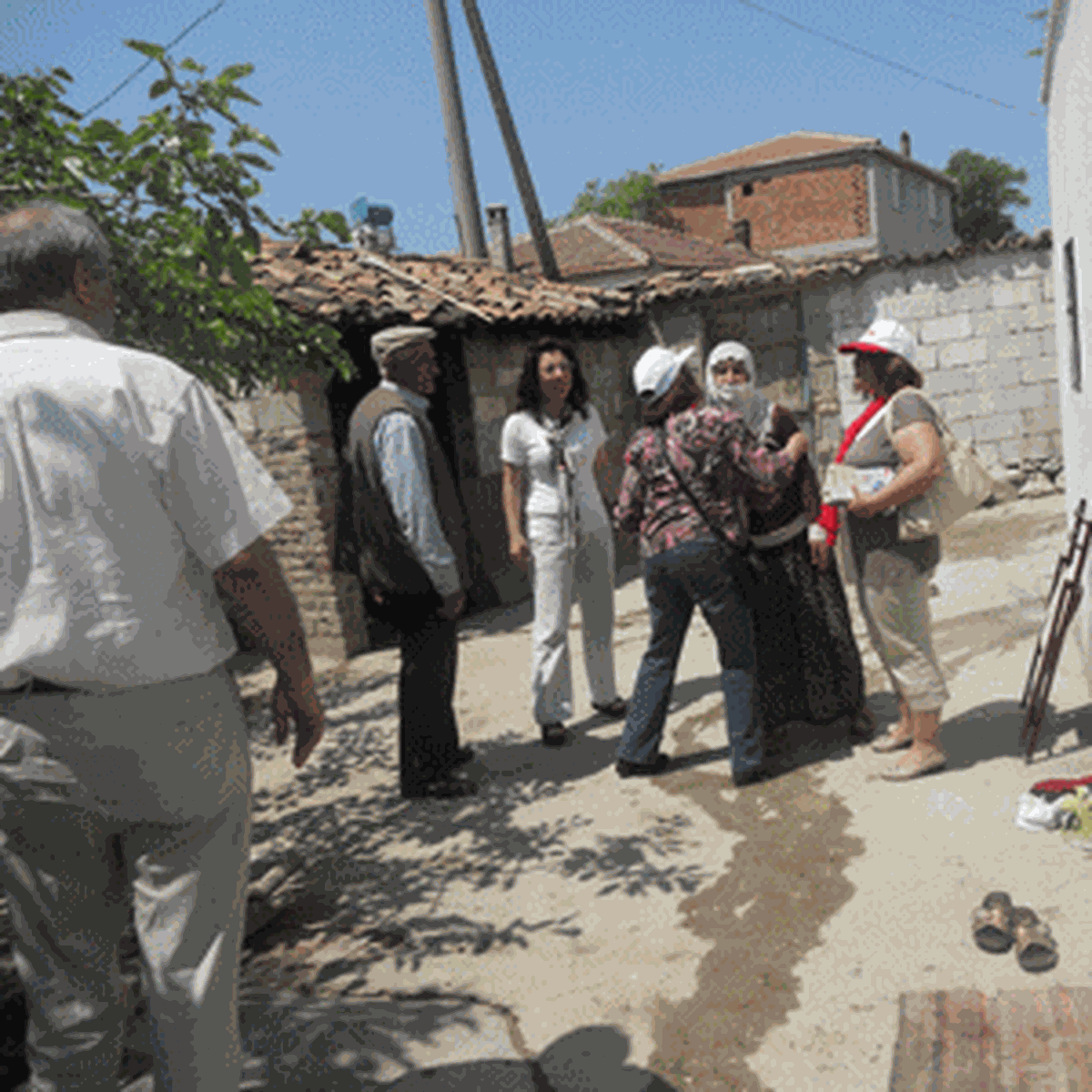 CHP Kadın Kolları Köyleri Tavaf Ediyor