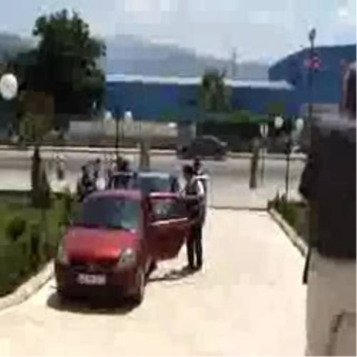 Mefruşatçı Cinayetinde Üç Tutuklama