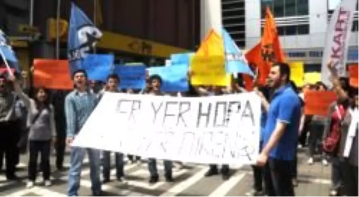 Trabzon\'da Hükümete \'hopa Protestosu\'