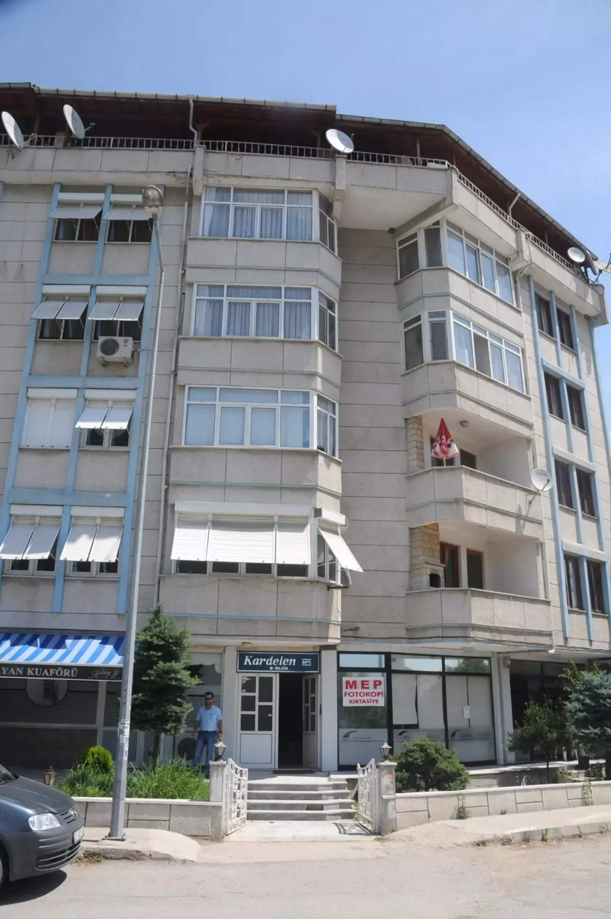 Üniversiteli Genç Evinde Ölü Bulundu