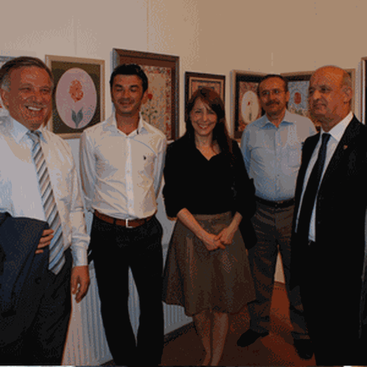 Ebru Sergisi Güzel Sanatlar Merkezi’nde Açıldı