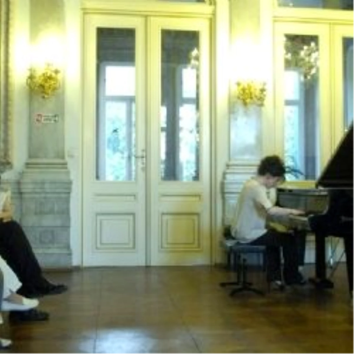 Avusturya Başkonsolosluğu\'nda \'Dört El Piyano\' Resitali