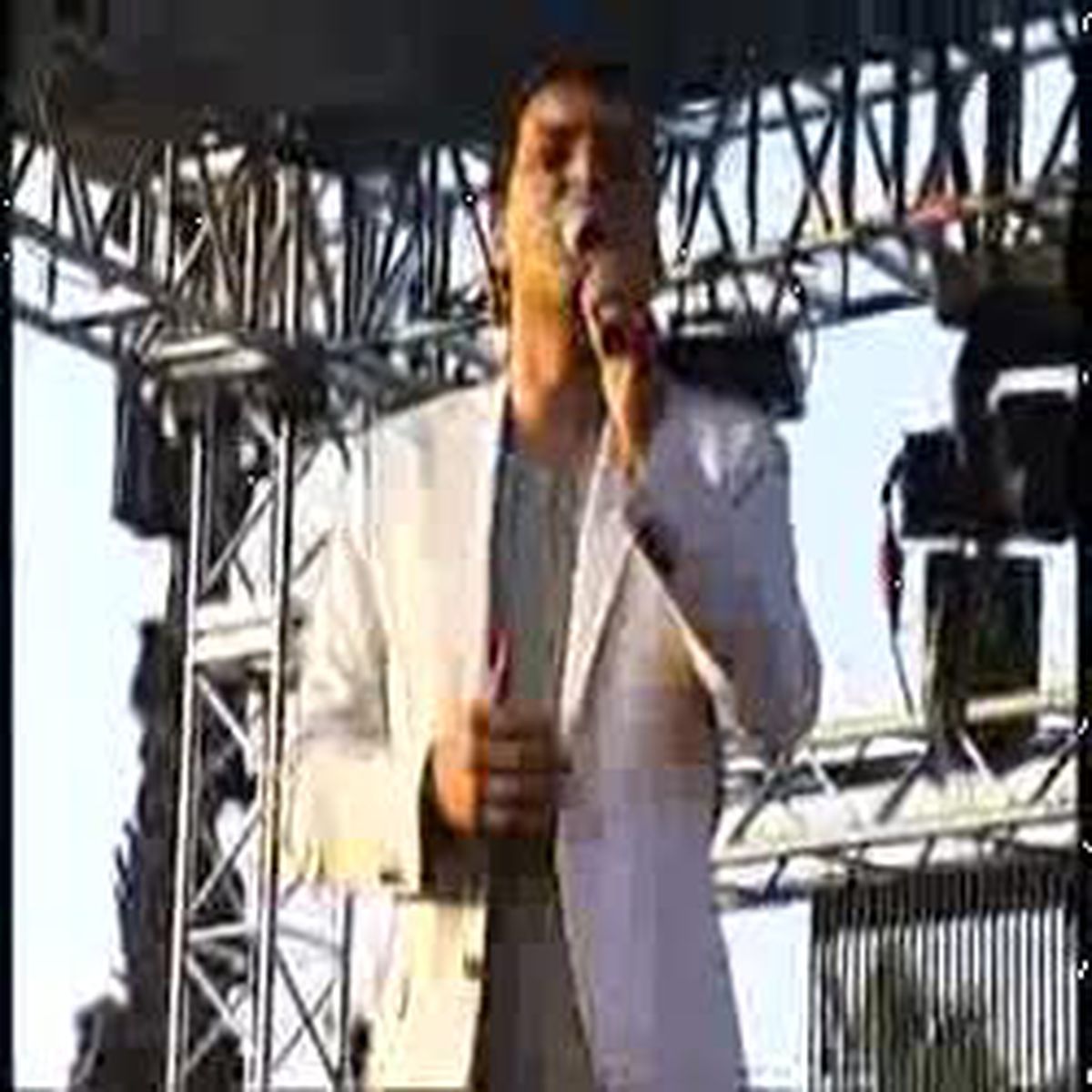 'istikrar Sürsün, Konserler Devam Etsin'