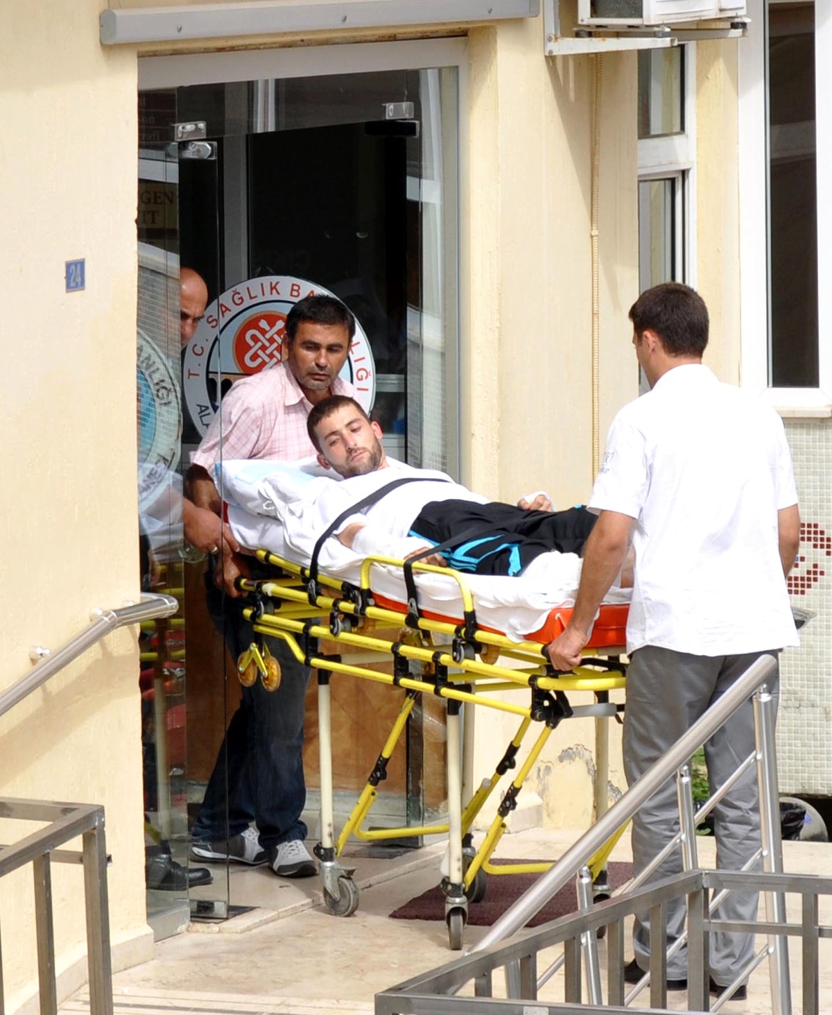 Ambulansla Adliyeye Gelen Şüpheli Tutuklandı