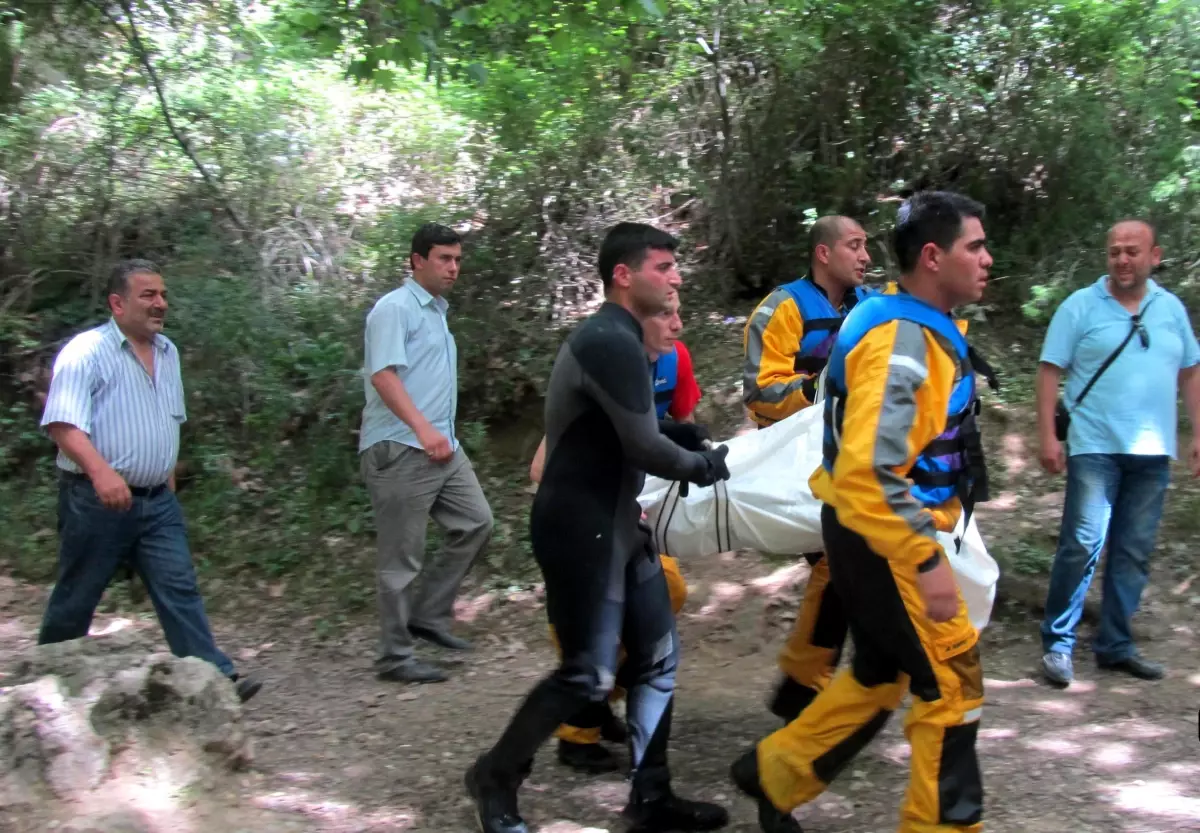 Derede Boğulan Ömer\'in Cesedi 5 Gün Sonra Bulundu