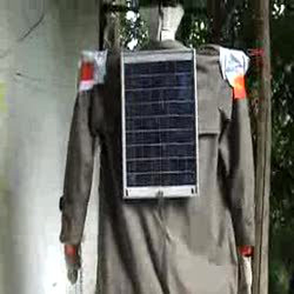 Güneş Enerjisiyle Çalışan Ayısavar