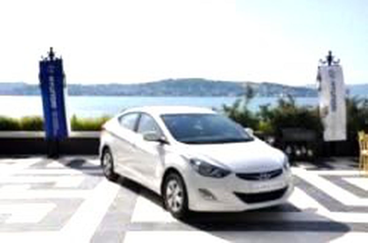 Hyundai Elantra Türkiye\'de Satışa Sunuldu. 