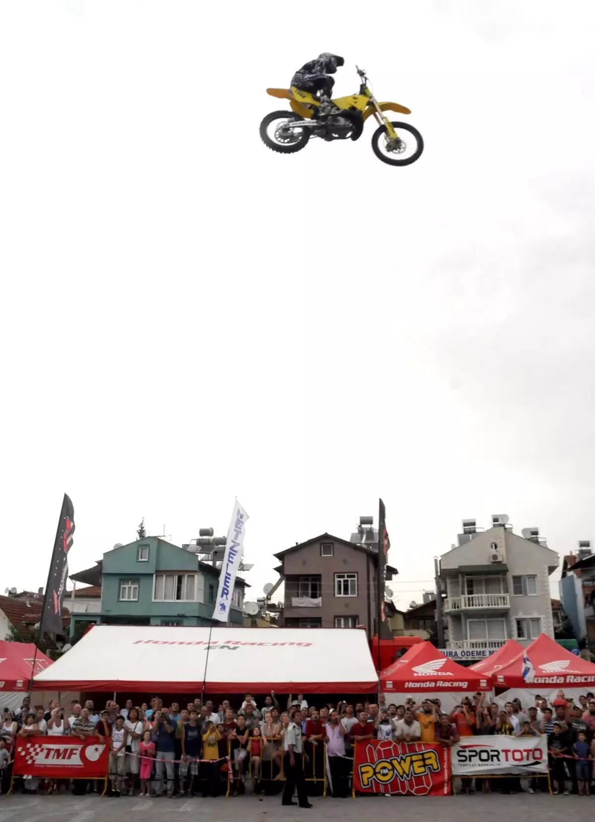 Gösteri Atlayışları Nefes Kesti