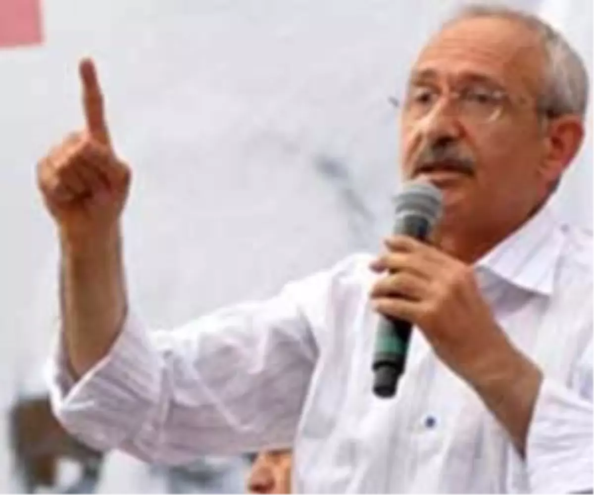 Kemal Kılıçdaroğlu, Pankartını Okuyup, Başbakan Erdoğan\'ı Eleştirdi
