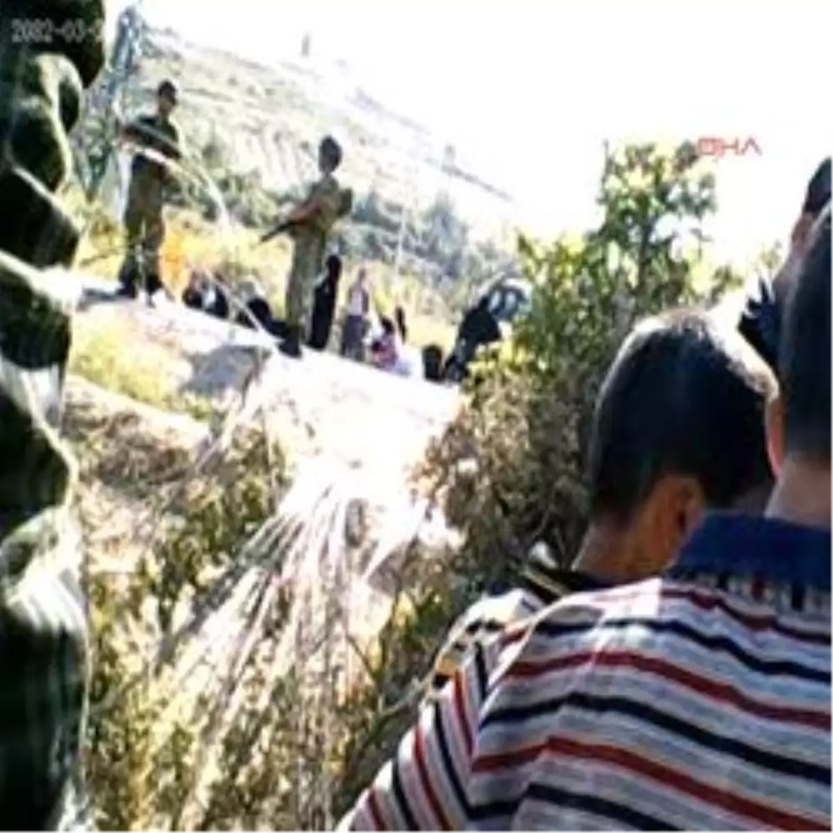 Sınırdan Geçiş Anı Cep Telefonu Kamerasında