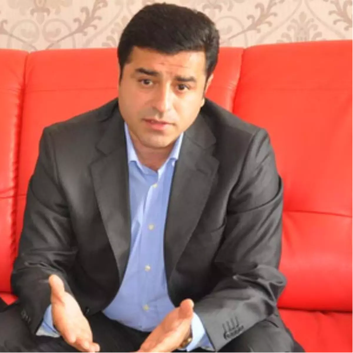 Demirtaş: Başbakan Ateşle Oynuyor