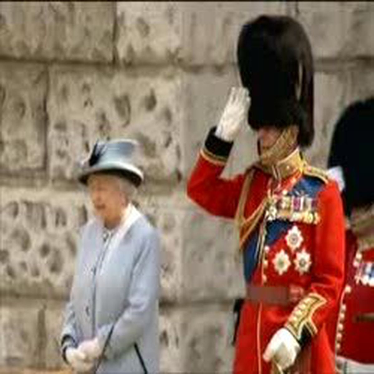 Kraliçe Elizabeth Doğum Günü Kutladı