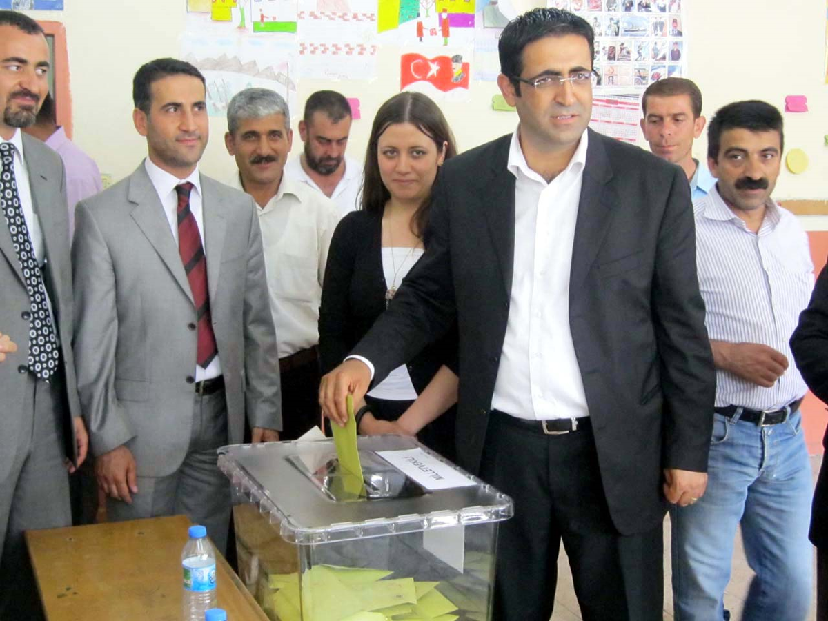 BDP Adayı Baluken, AK Parti'nin Kalesi Bingöl'den Seçildi