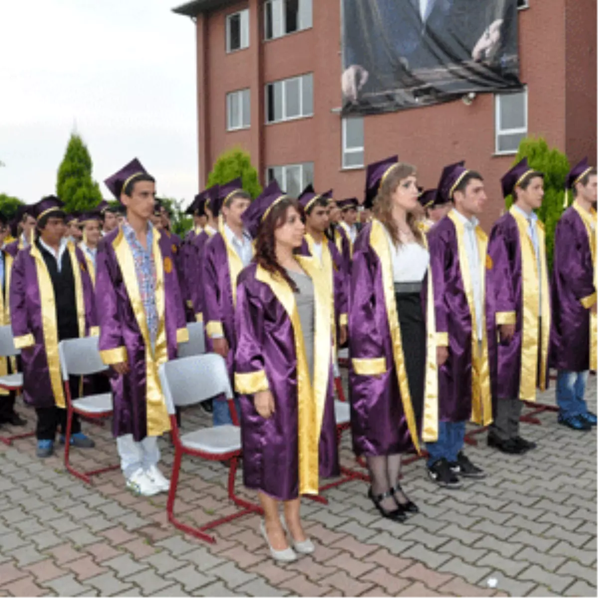 Fevziye Tezcan\'da 2. Mezuniyet Coşkusu