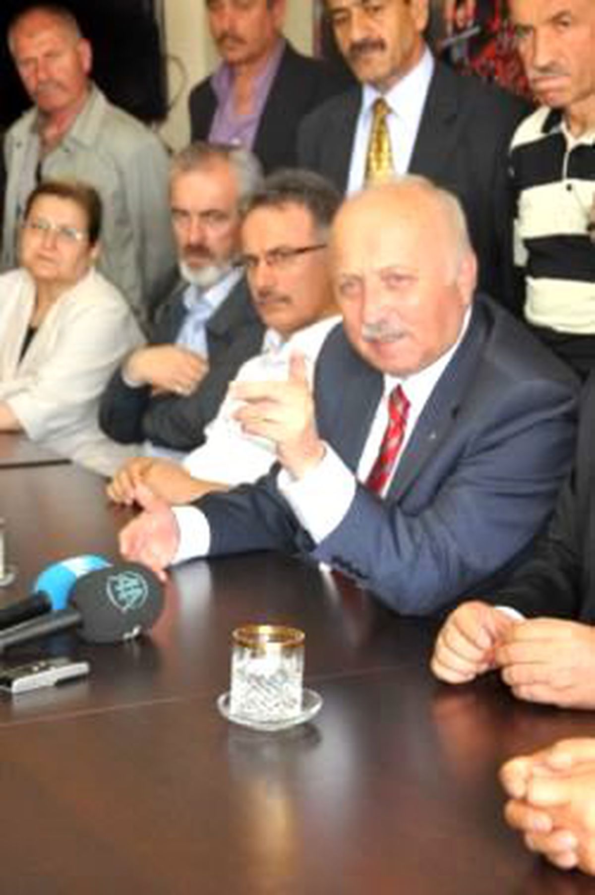 MHP'li Kutluata : MHP Tüm Oyunlara Rağmen Mevcudiyetini Korudu