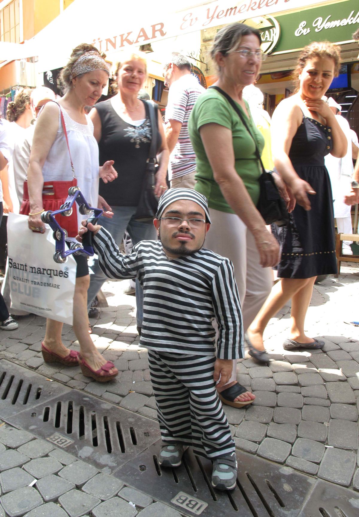 Çarşının Atom Karıncası