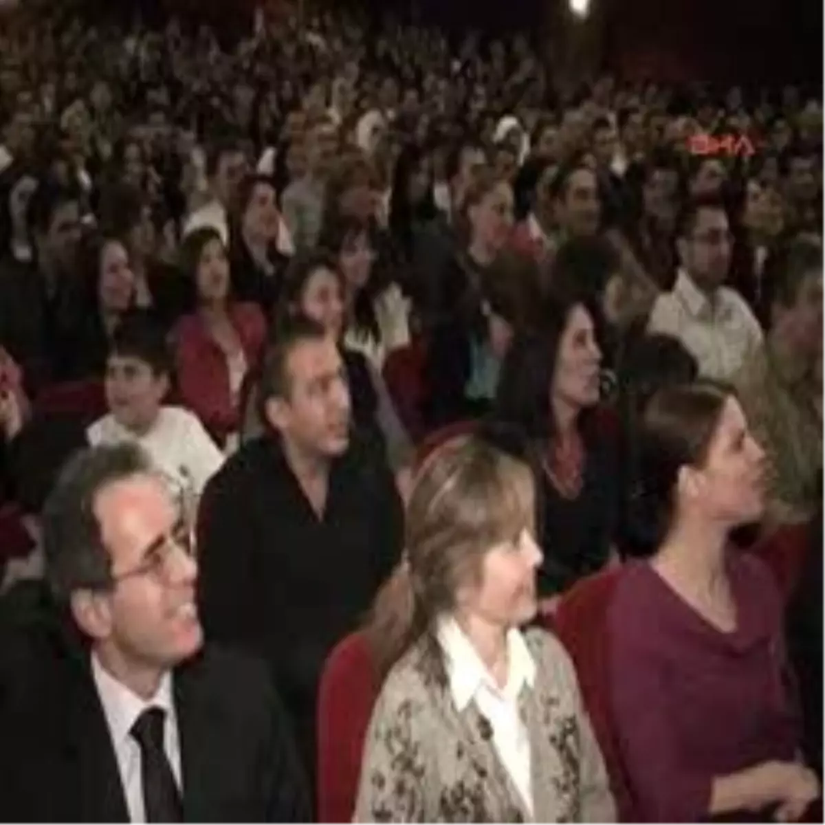 BKM Brüksel\'e Çıkarma Yaptı