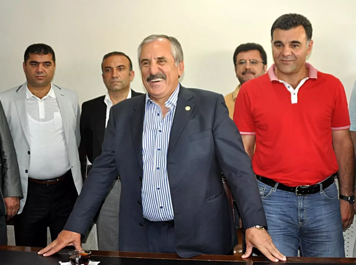 Diyarbakır\'dan Seçilemeyen Ensarioğlu, \'Seçmenlerim Ata, Güvercine Vurmuş\'