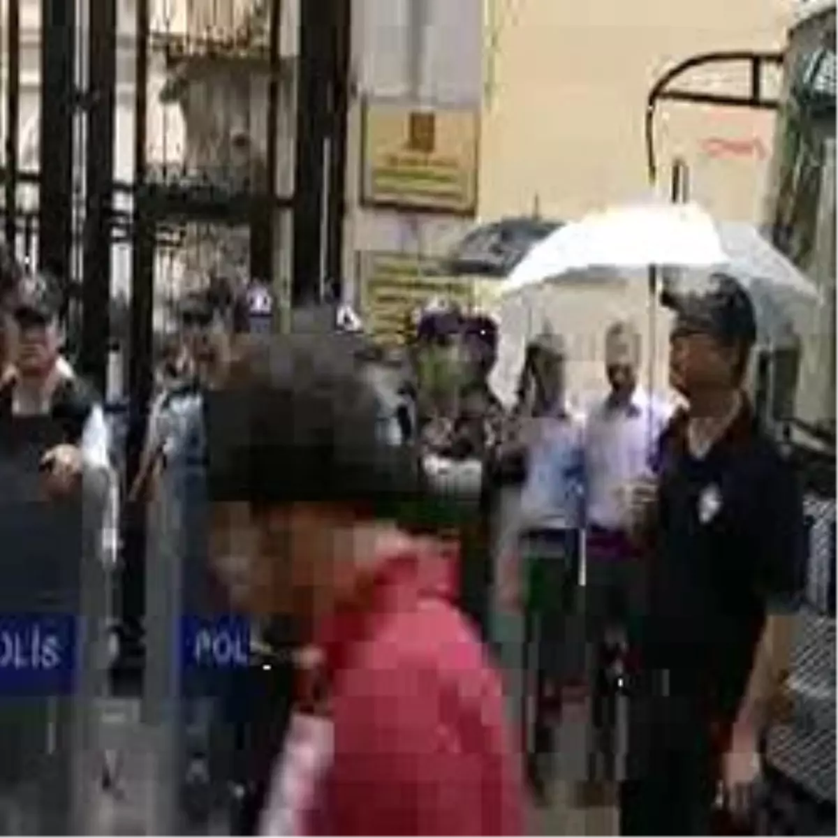 Suriyelilerden Rusya\'ya Çağrı