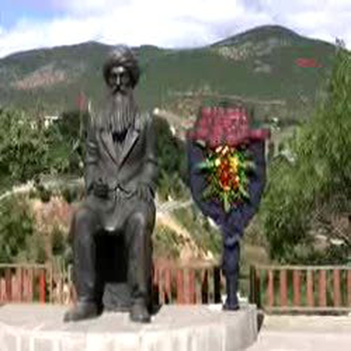 Tunceli'de Çelenkli Protesto