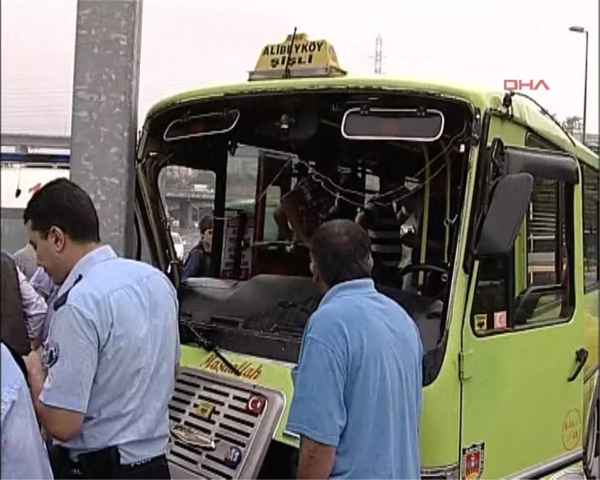 İstanbul\'da Yağmur Kazaları : 6 Yaralı