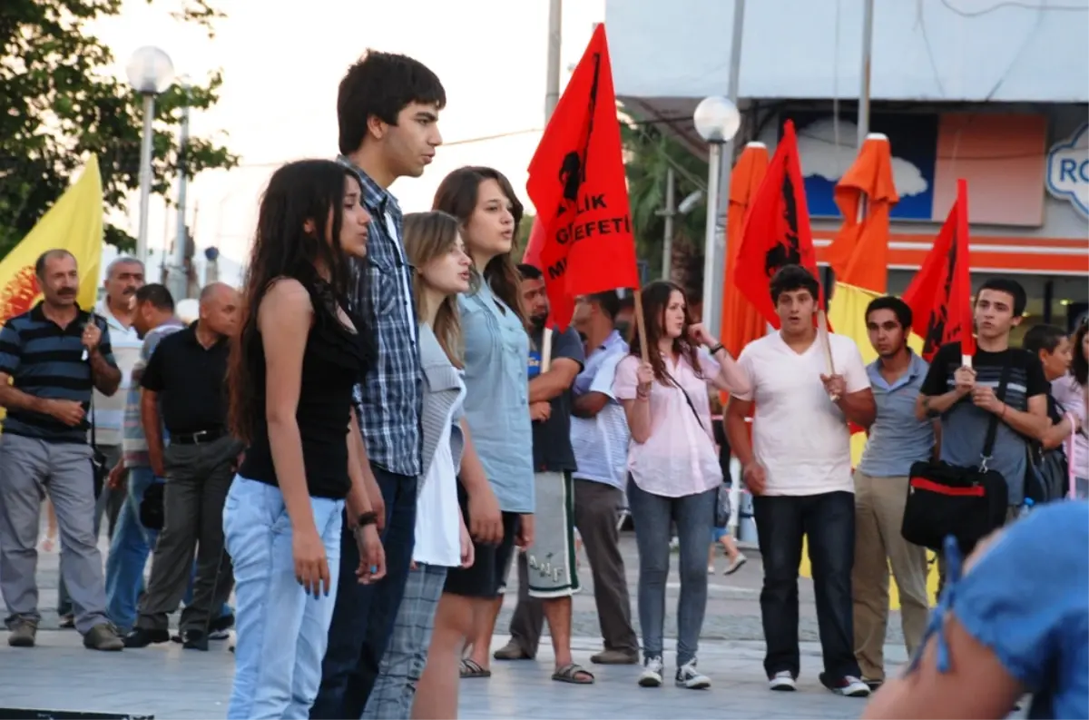 Dikili İşçi Direnişini Unutmuyor, Unutturmuyor Büyük Usta Direniş Gecesinde
