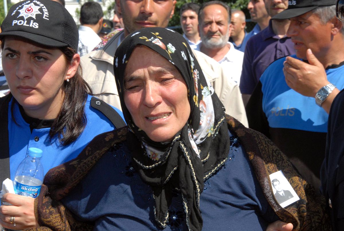 Meslektaş Kurbanı Şehit Polis Uğurlandı