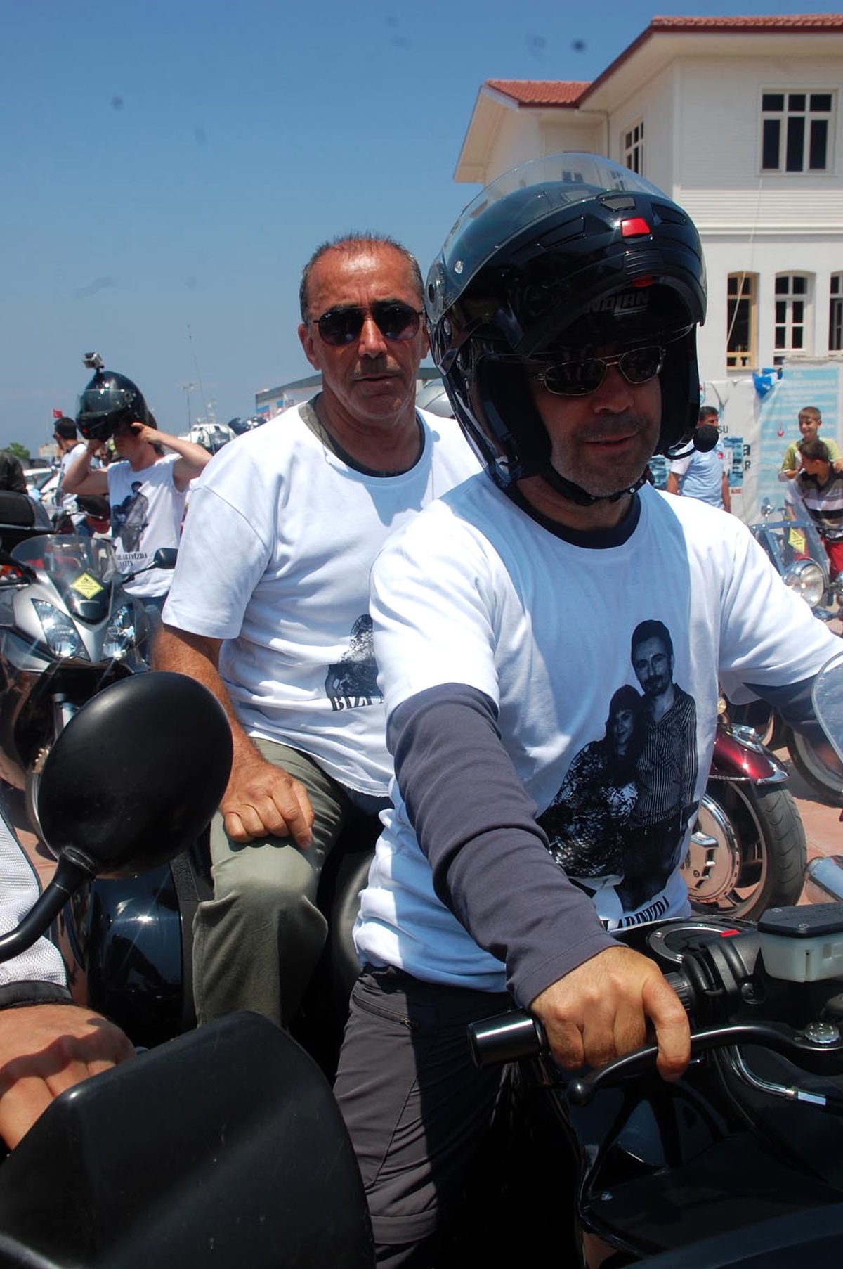 Motosiklet Kazasında Ölen Özgür ve Fatma\'ya Motosikletli Anma