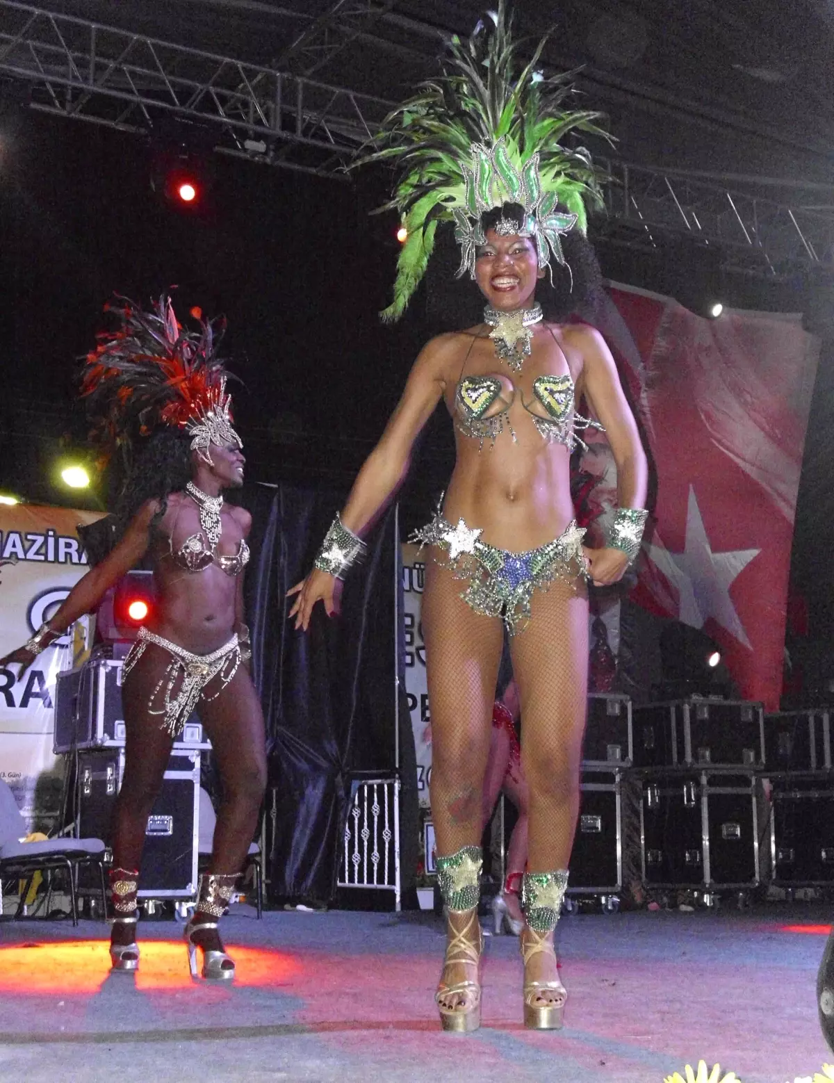 Antik Kentte Samba Rüzgarı Esti